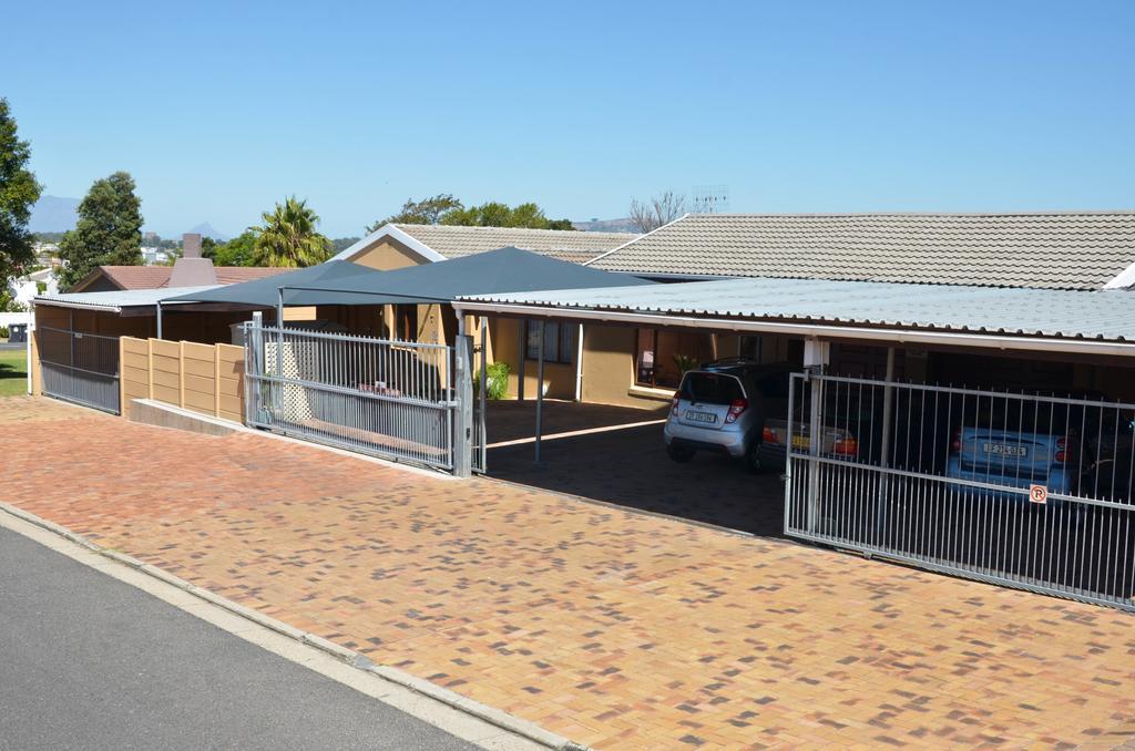 De Helling Self Catering Bed & Breakfast Brackenfell Exterior foto