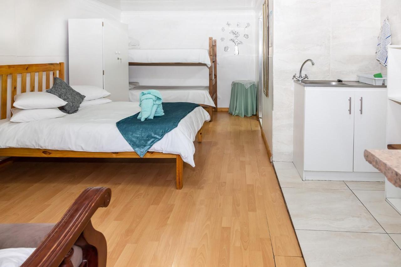 De Helling Self Catering Bed & Breakfast Brackenfell Exterior foto